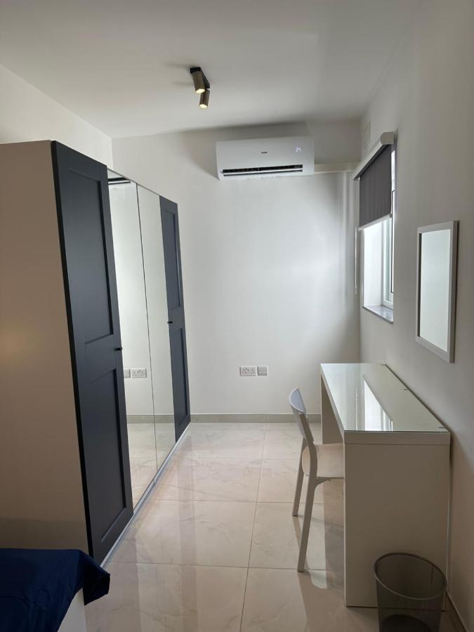 Sliema 2 Bedroom Penthouse Exterior photo