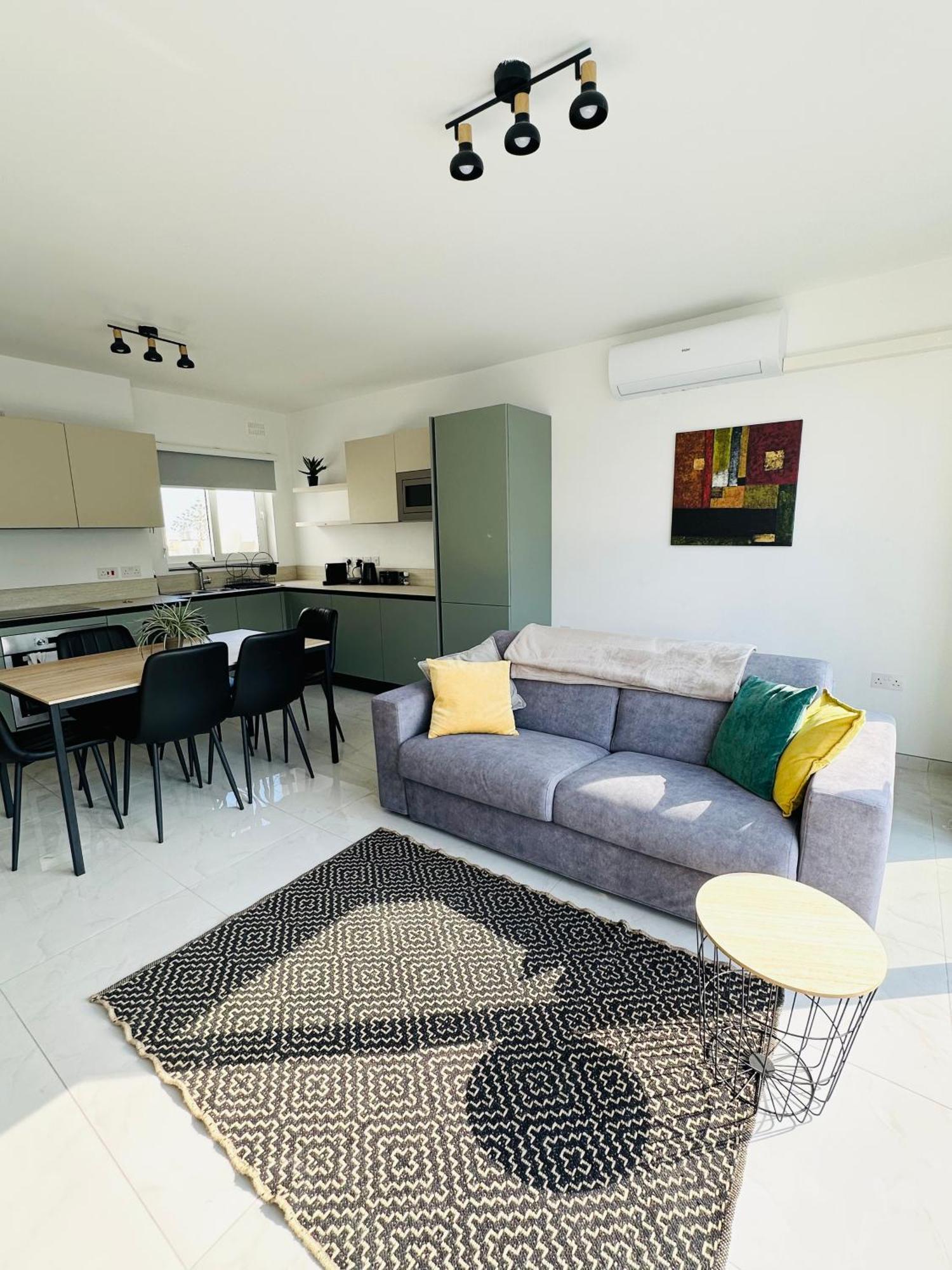 Sliema 2 Bedroom Penthouse Exterior photo