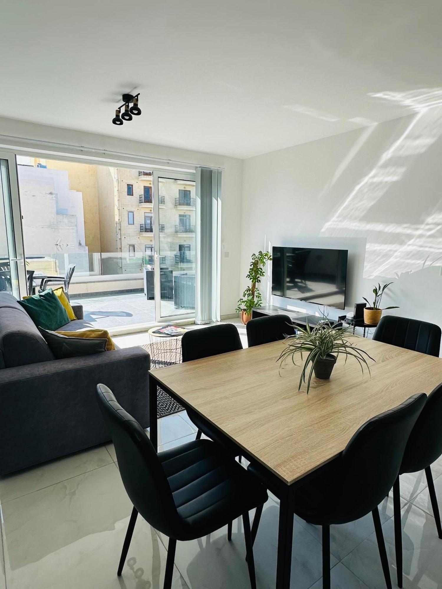 Sliema 2 Bedroom Penthouse Exterior photo
